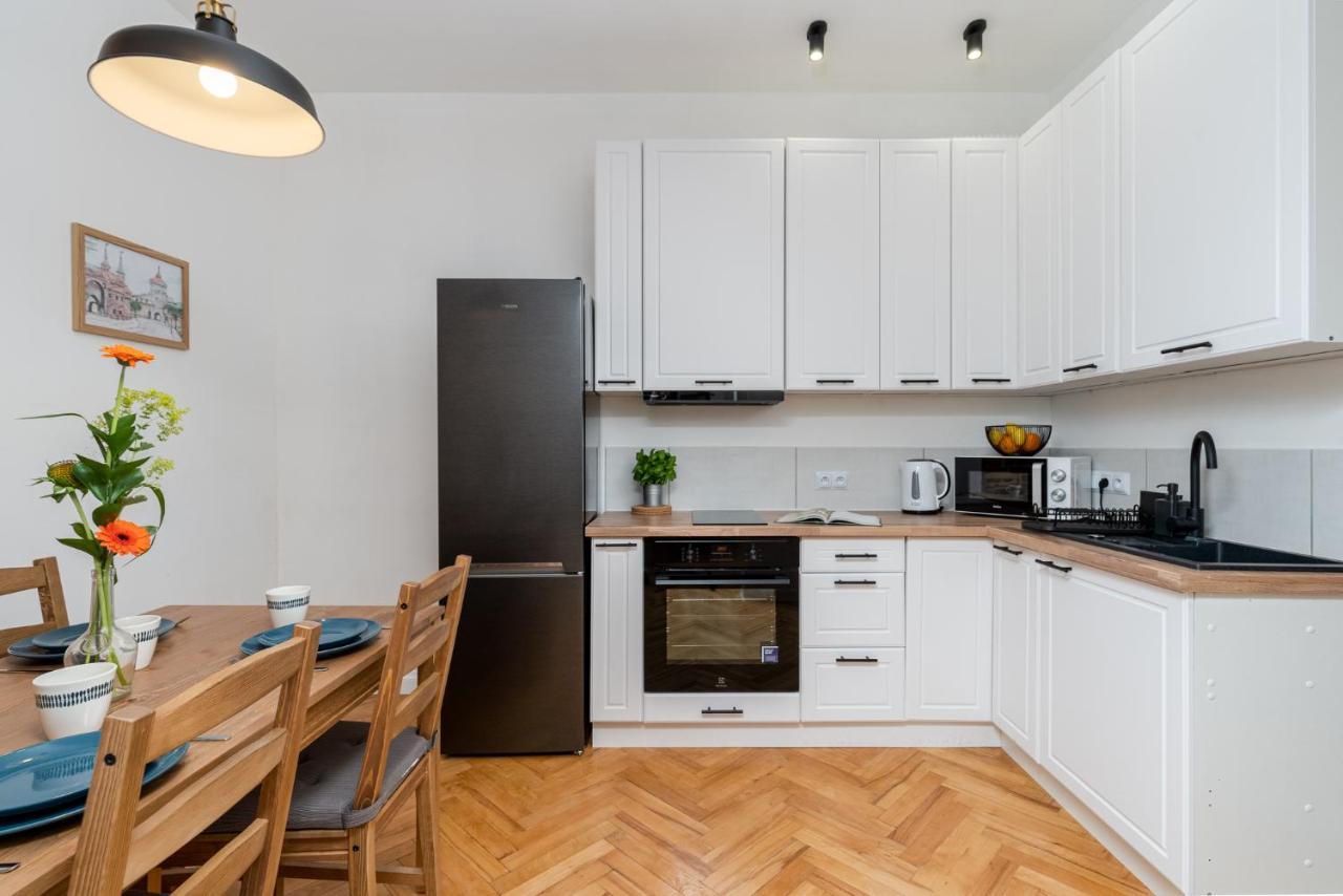 Апартаменты Charming Aparments In Perfect Location Краков Экстерьер фото