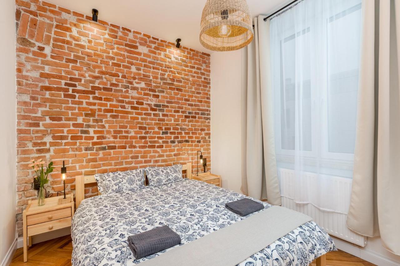 Апартаменты Charming Aparments In Perfect Location Краков Экстерьер фото